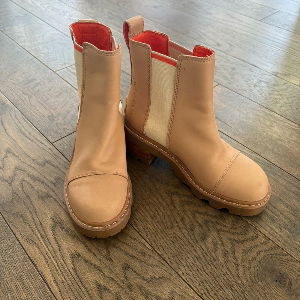 Sorel Joan boots